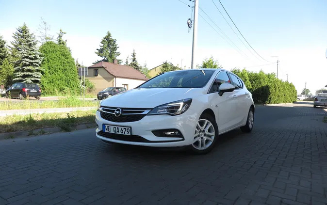 samochody osobowe Opel Astra cena 36900 przebieg: 221000, rok produkcji 2017 z Warka